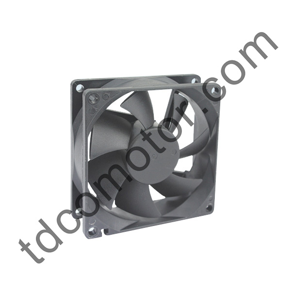 Enosmerni ventilator 92x92x25 YZ-9225D kroglični ležaj